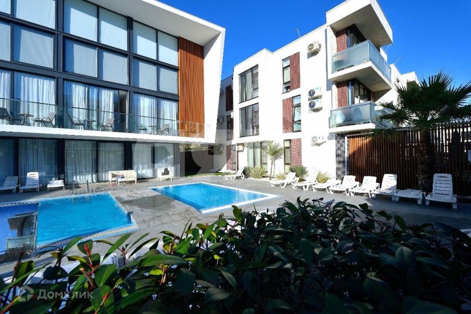 Продаётся 1-комнатная квартира, 43 м²