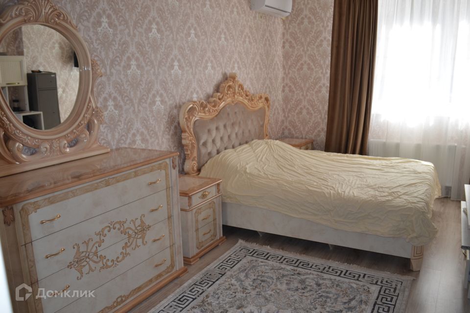Продаётся 1-комнатная квартира, 41 м²