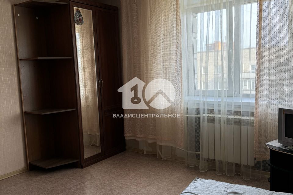 Продаётся комната в 4-комн. квартире, 83 м²