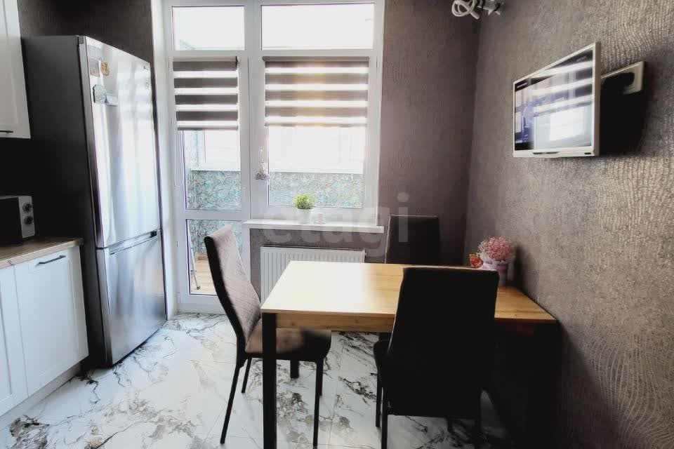 Продаётся 2-комнатная квартира, 56.4 м²