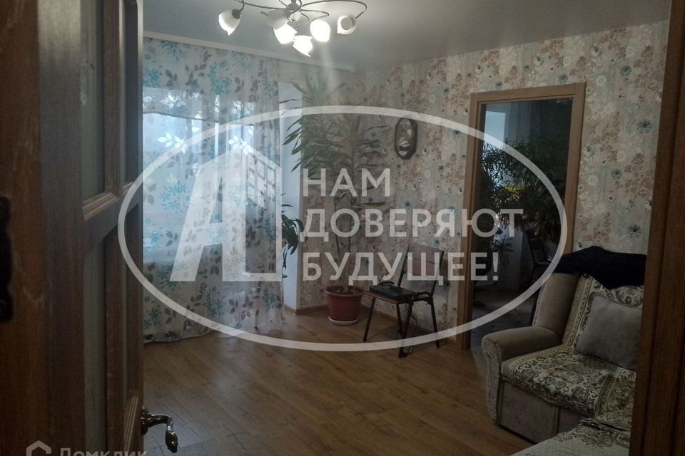 Продаётся 3-комнатная квартира, 52.6 м²