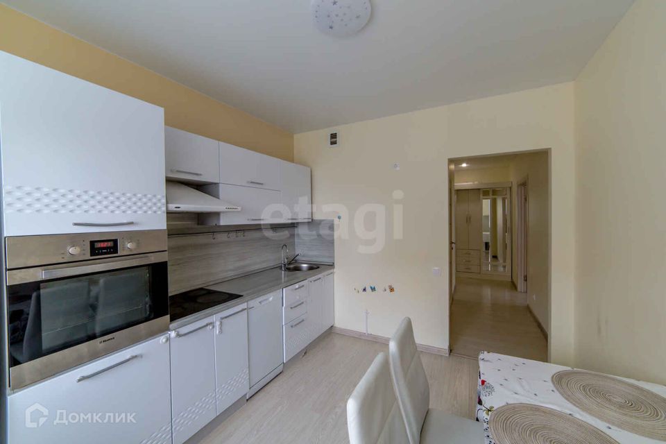 Продаётся 1-комнатная квартира, 41.6 м²