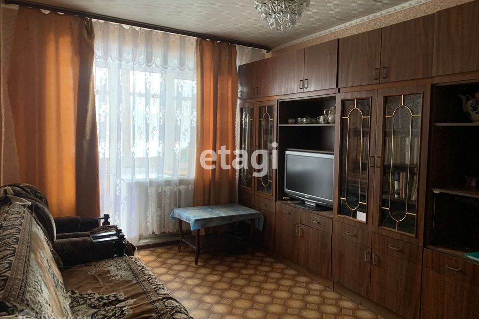 Продаётся 3-комнатная квартира, 49 м²