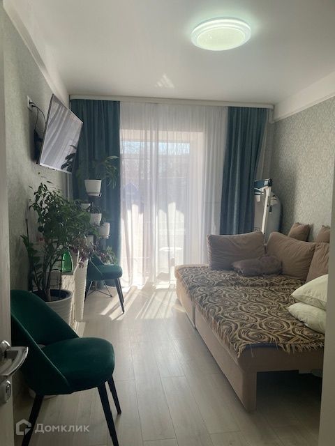 Продаётся комната в 3-комн. квартире, 34 м²