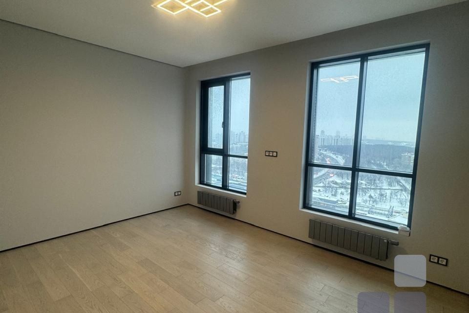 Продаётся 4-комнатная квартира, 123 м²