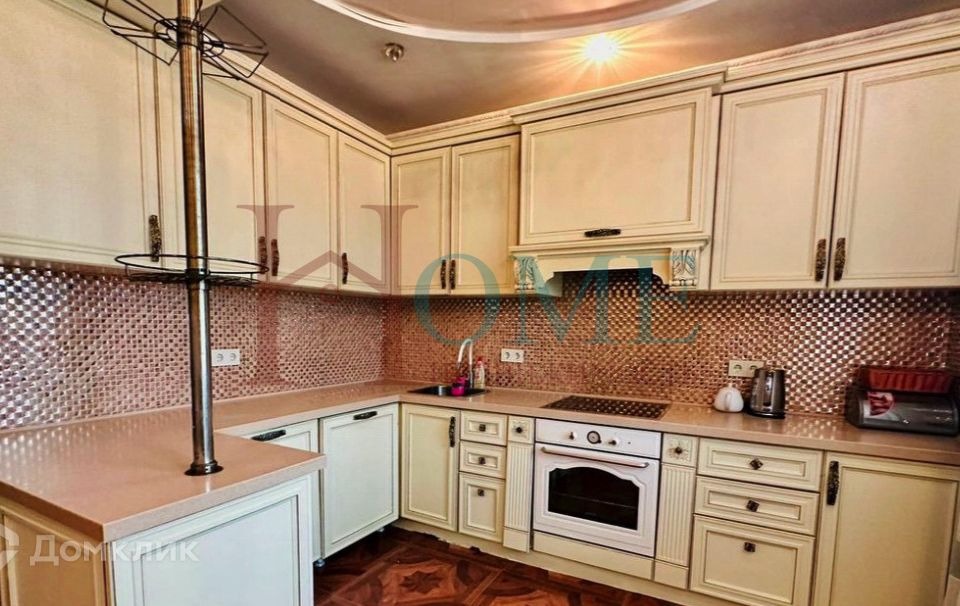 Сдаётся 3-комнатная квартира, 105 м²