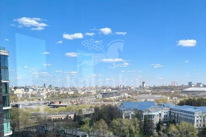 Продаётся 5-комнатная квартира, 272.2 м²