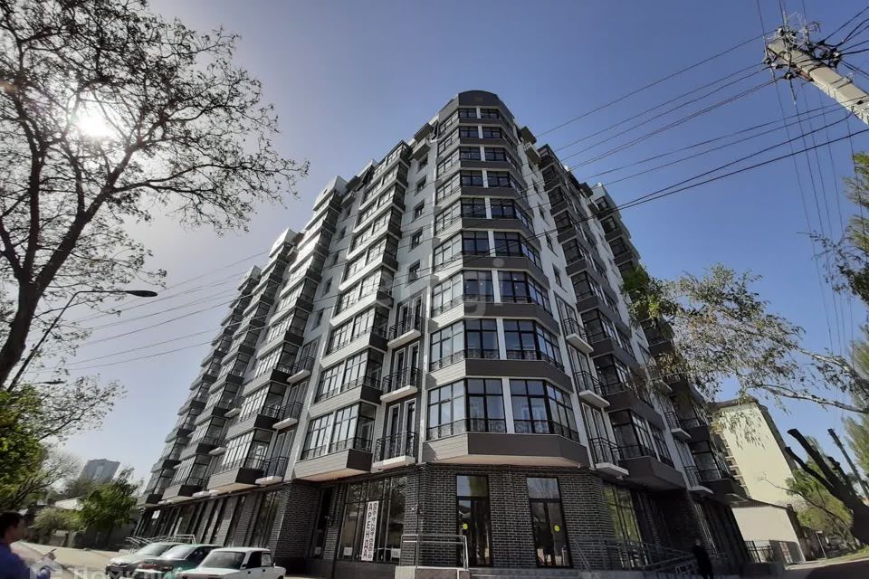 Продаётся 2-комнатная квартира, 92.3 м²