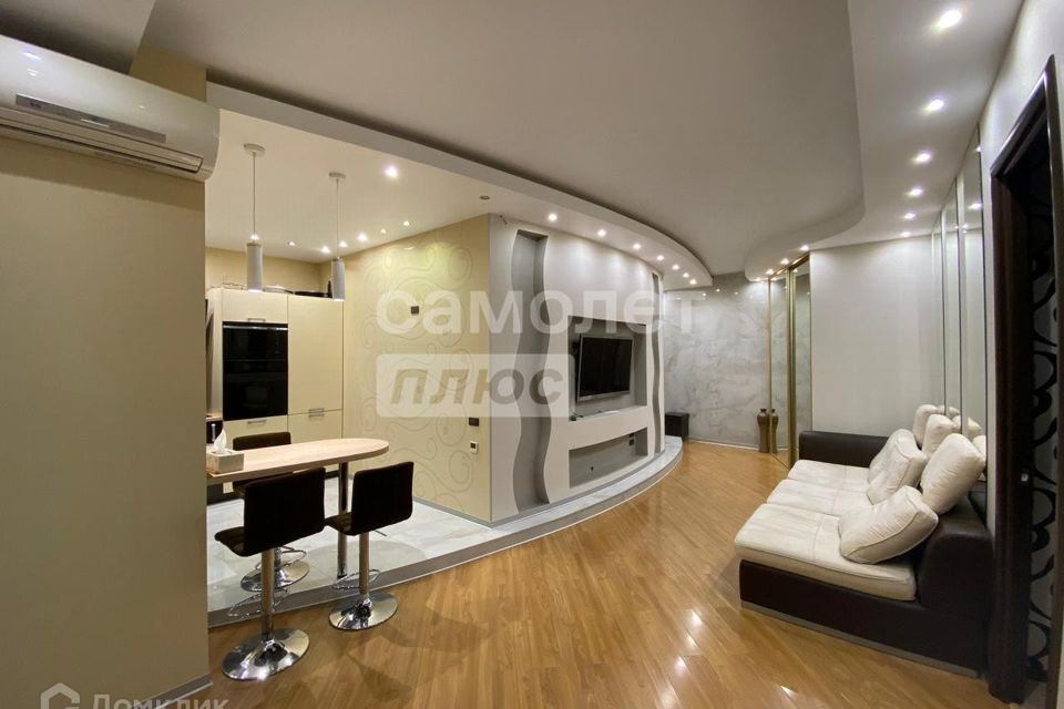 Сдаётся 2-комнатная квартира, 73 м²
