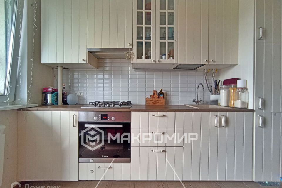 Продаётся 1-комнатная квартира, 42 м²