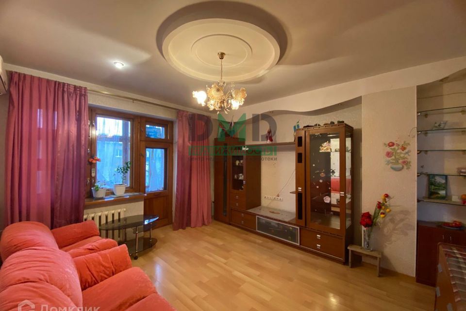Продаётся 3-комнатная квартира, 75.6 м²