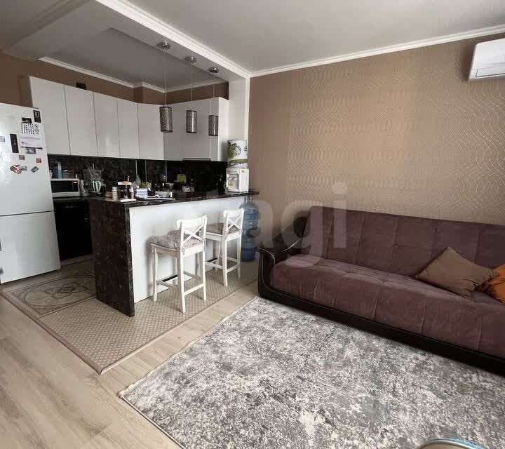 Продаётся 2-комнатная квартира, 63.7 м²