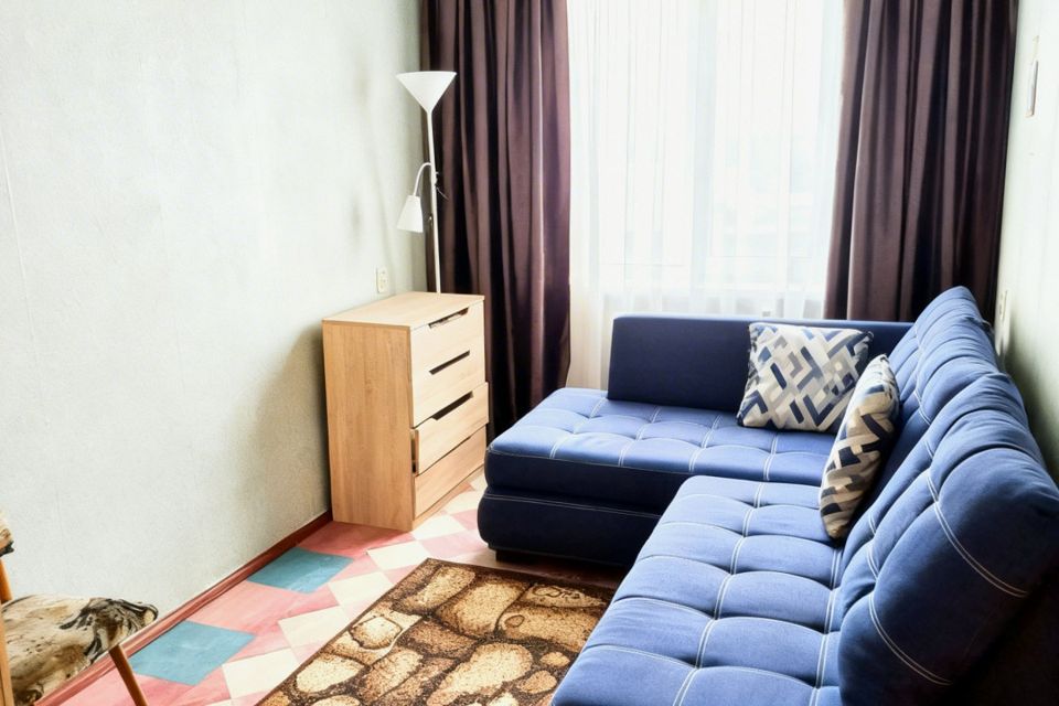 Продаётся 3-комнатная квартира, 57.7 м²