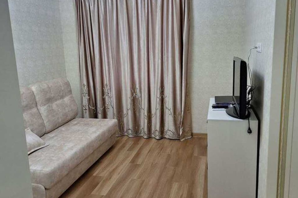 Сдаётся 2-комнатная квартира, 55 м²