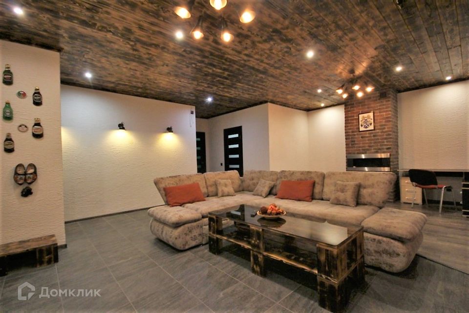 Сдаётся 2-комнатная квартира, 85 м²