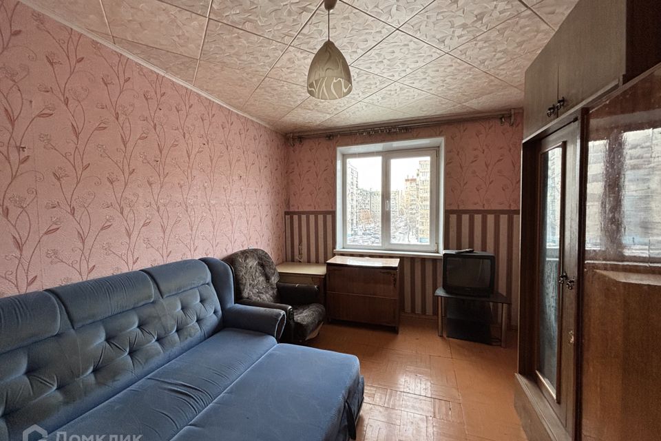 Продаётся комната в 3-комн. квартире, 43 м²
