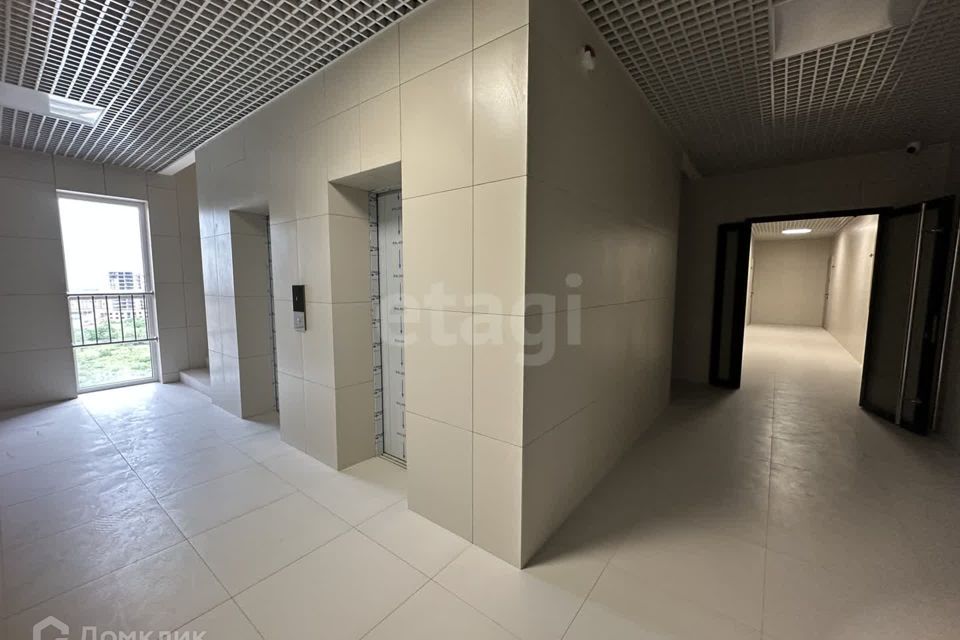 Продаётся 1-комнатная квартира, 54 м²