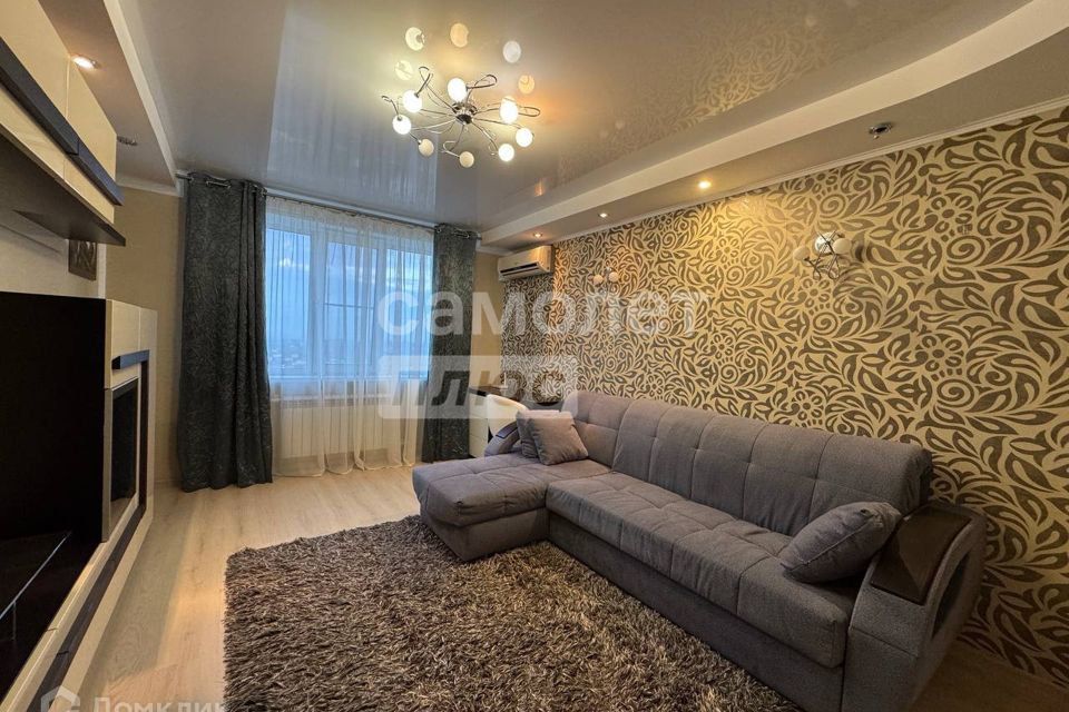 Продаётся 1-комнатная квартира, 42.2 м²