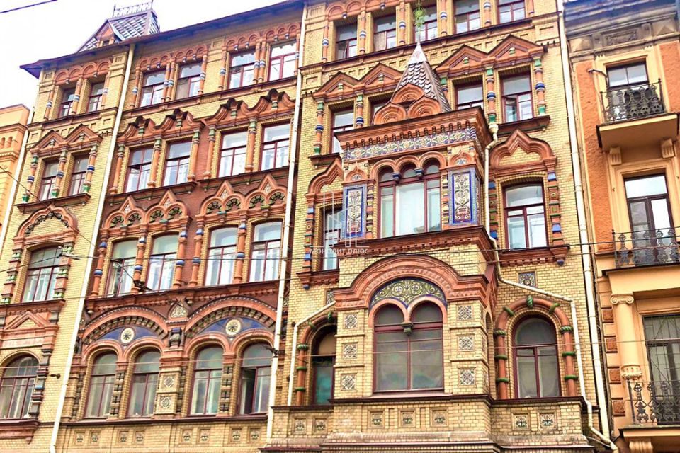 Продаётся 4 комнаты в 9-комн. квартире, 115.3 м²