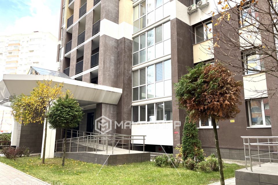 Продаётся 2-комнатная квартира, 65 м²