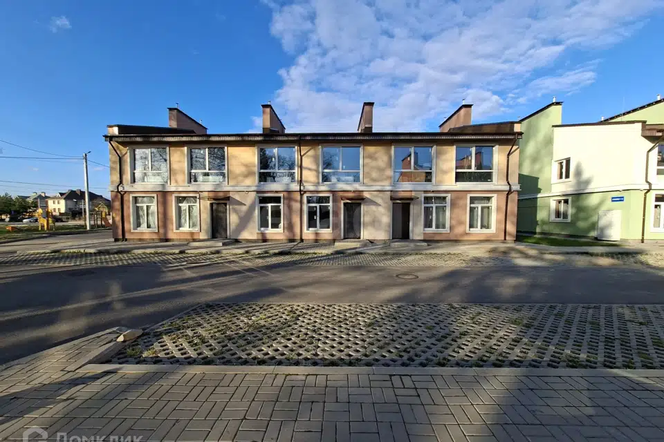 Продаётся таунхаус, 2-эт., 93 м²