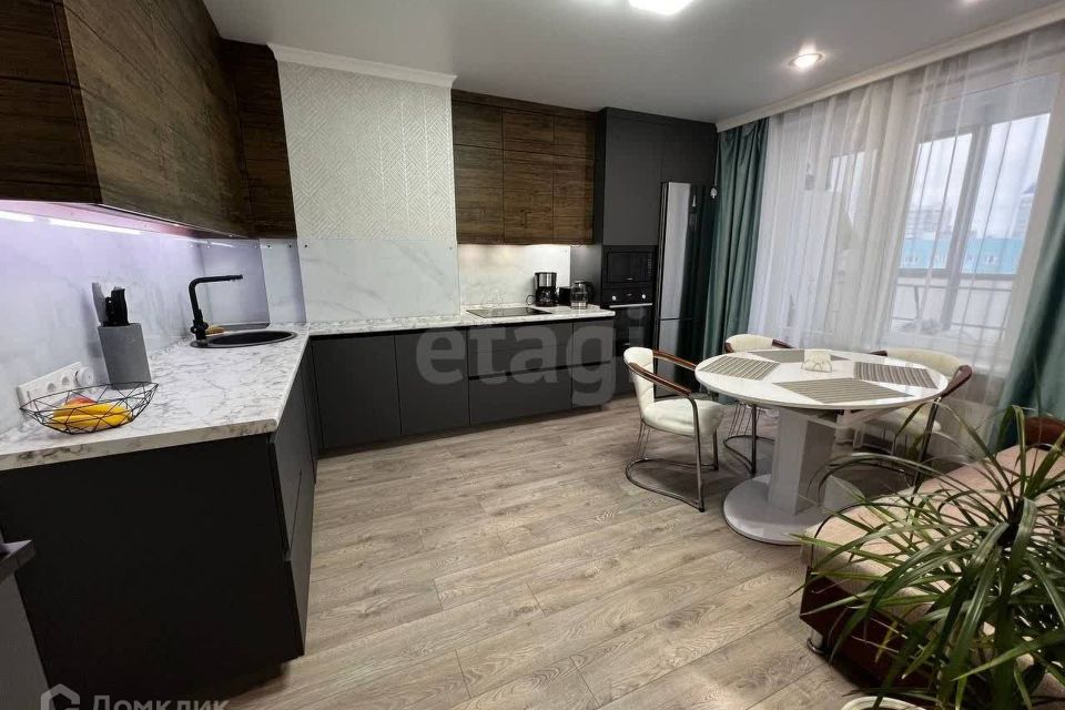 Продаётся 3-комнатная квартира, 71.4 м²