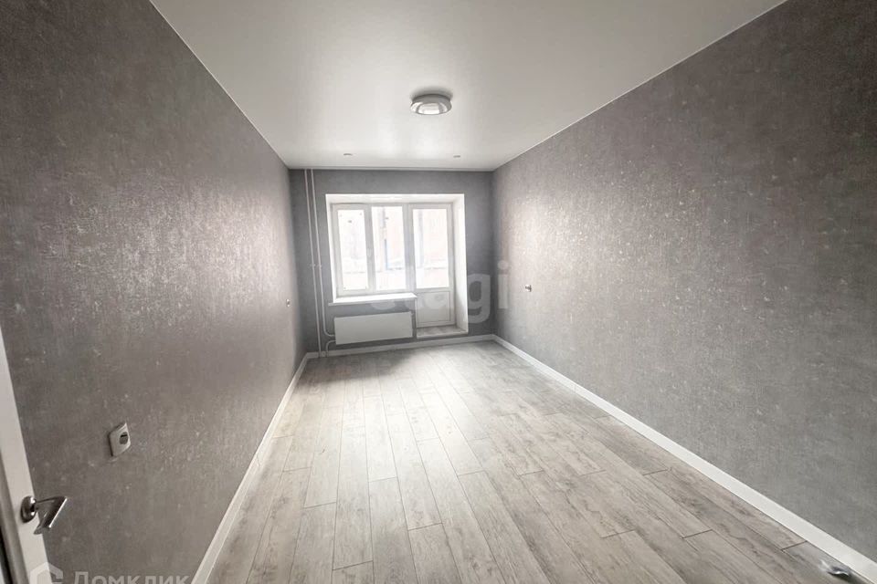 Продаётся 1-комнатная квартира, 37.8 м²