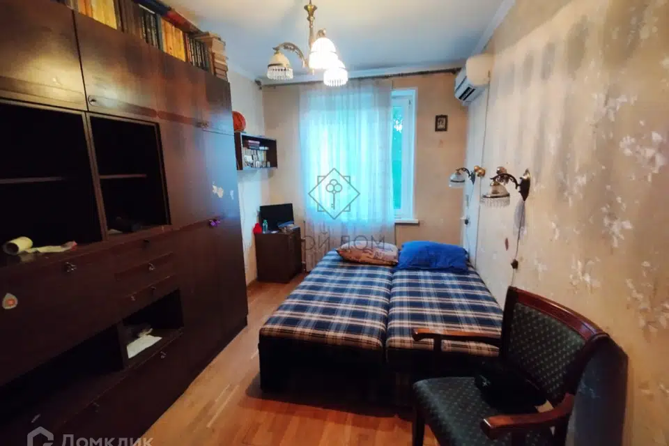 Сдаётся комната в 3-комн. квартире, 12 м²