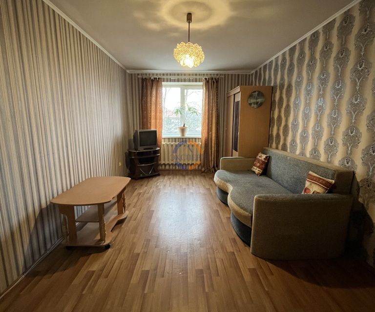 Продаётся 1-комнатная квартира, 41.3 м²