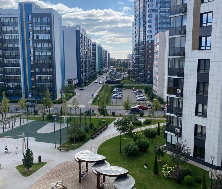 Продаётся 3-комнатная квартира, 141.2 м²