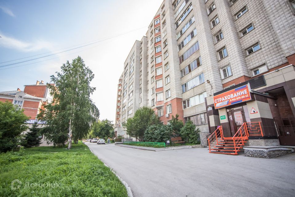 Продаётся 4-комнатная квартира, 80 м²