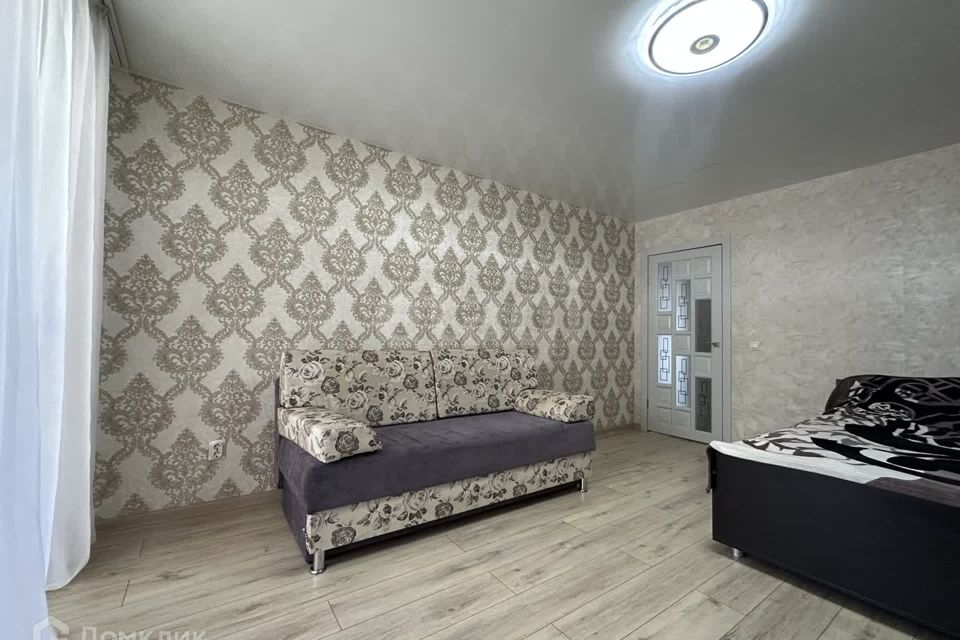 Сдаётся 2-комнатная квартира, 64 м²