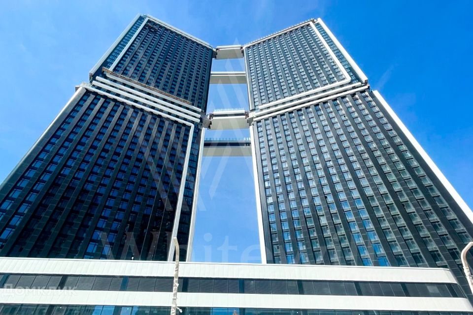 Продаётся студия, 129.8 м²