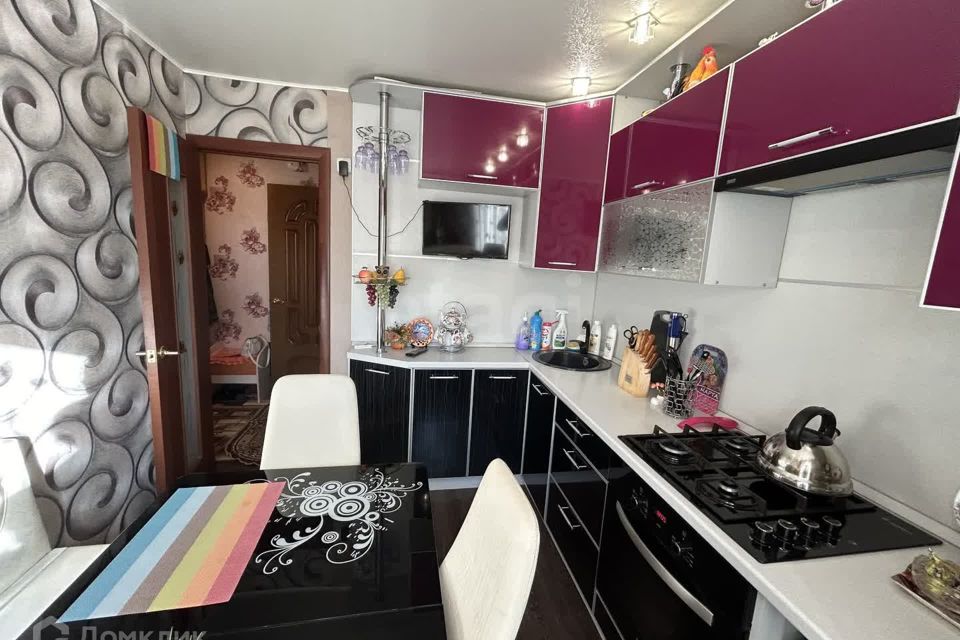 Продаётся 3-комнатная квартира, 60.4 м²