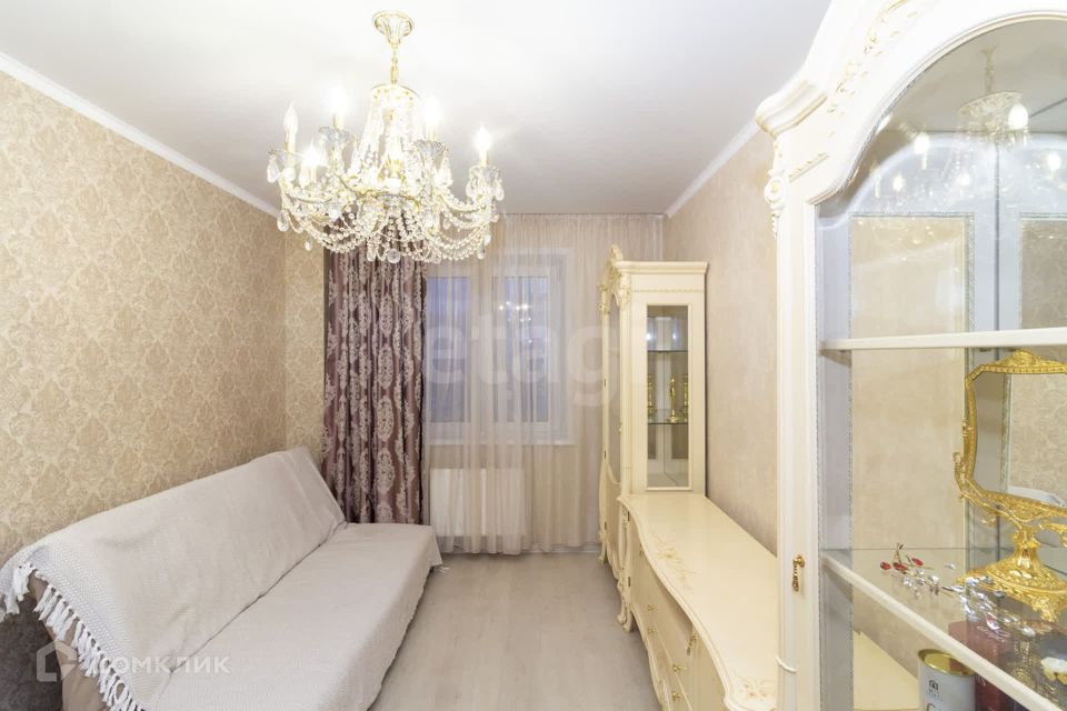 Продаётся 3-комнатная квартира, 55.9 м²