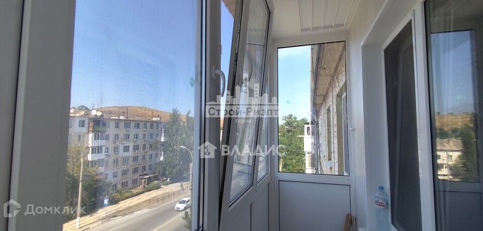 Продаётся 4-комнатная квартира, 61.5 м²