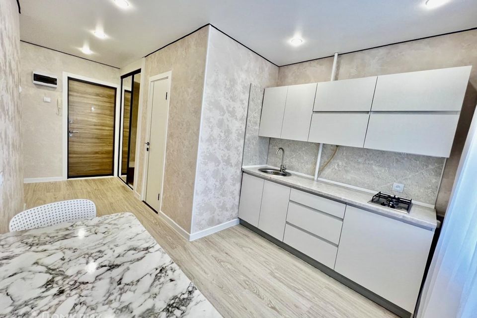 Продаётся 1-комнатная квартира, 38 м²