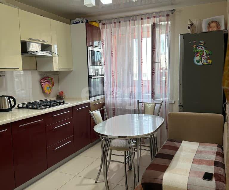 Продаётся 1-комнатная квартира, 40 м²