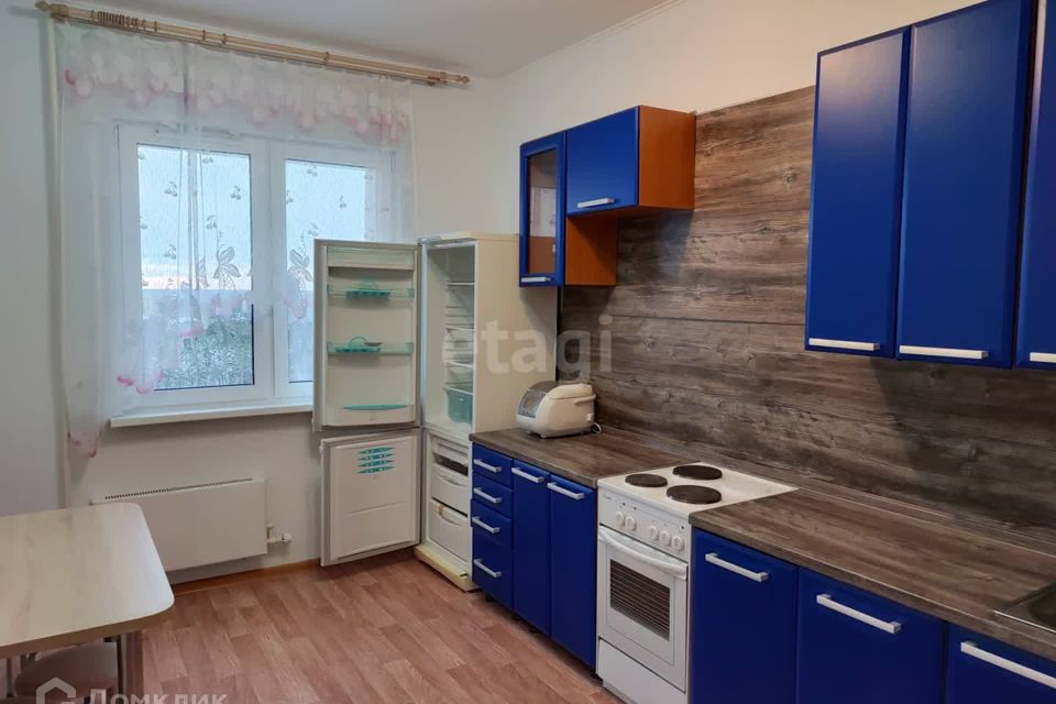 Продаётся 1-комнатная квартира, 43.2 м²