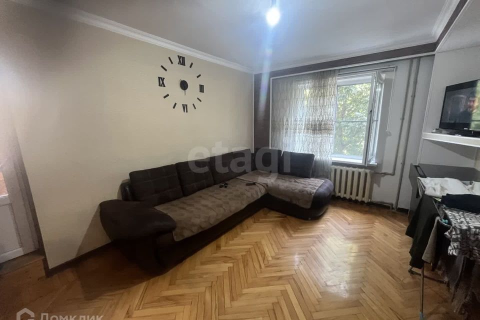Продаётся 3-комнатная квартира, 64 м²
