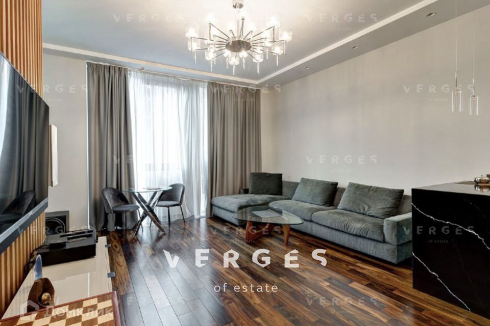 Продаётся 2-комнатная квартира, 62.2 м²