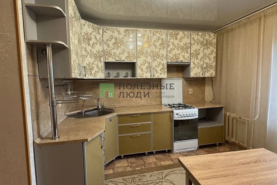 Сдаётся 2-комнатная квартира, 56 м²