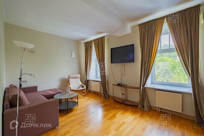 Сдаётся 2-комнатная квартира, 68 м²