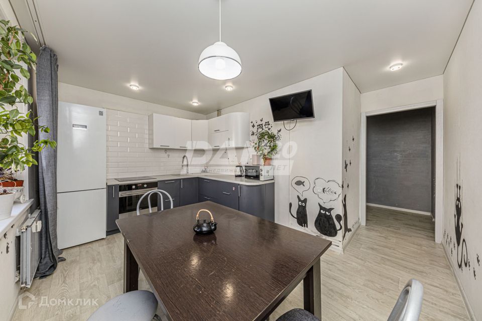Продаётся 2-комнатная квартира, 65.5 м²