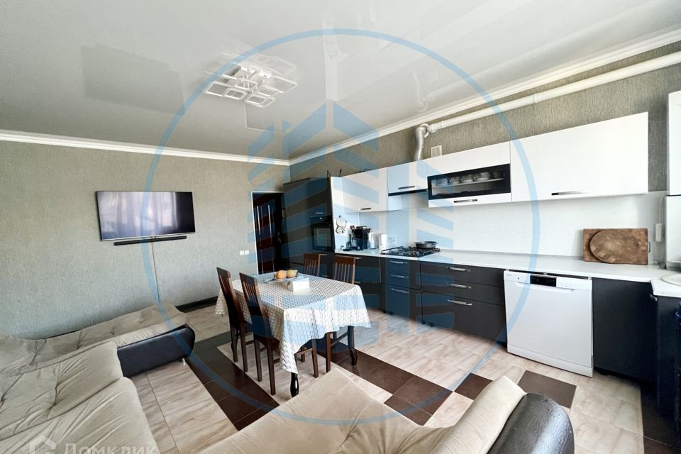 Продаётся 2-комнатная квартира, 68.4 м²