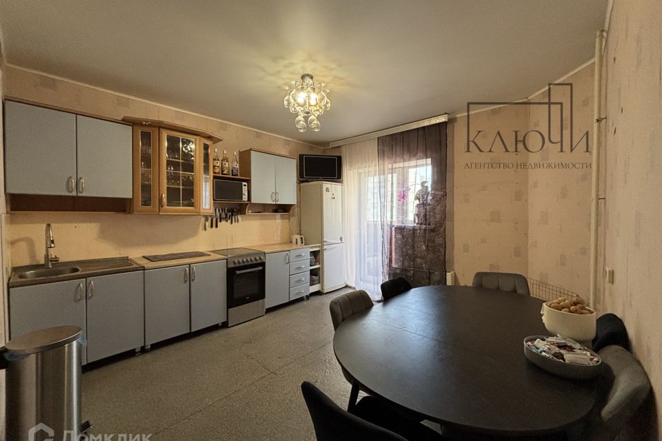 Продаётся 1-комнатная квартира, 50.2 м²
