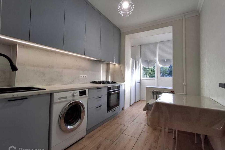Продаётся 3-комнатная квартира, 54.9 м²
