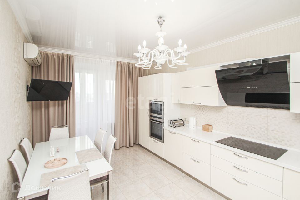 Продаётся 3-комнатная квартира, 103 м²