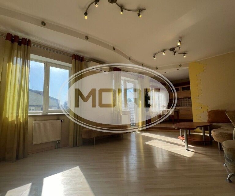 Продаётся 2-комнатная квартира, 88.2 м²