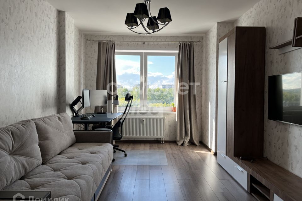 Продаётся 1-комнатная квартира, 37.7 м²